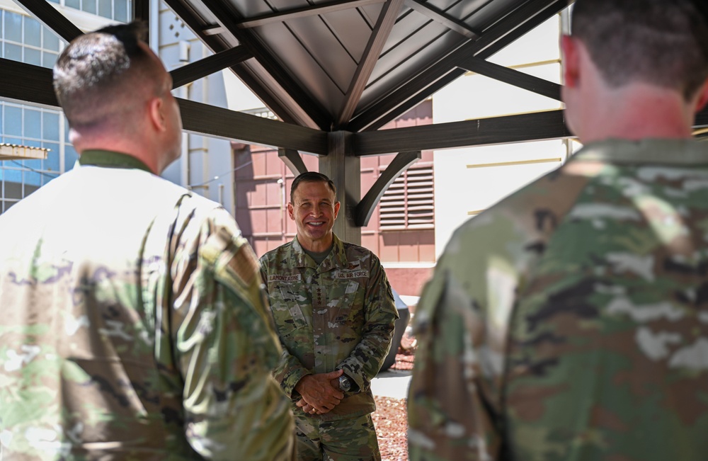 AMC Commander visits Joint Base Pearl Harbor-Hickam