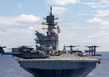 America Strike Group Conducts Formation Sail During Talisman Sabre 25