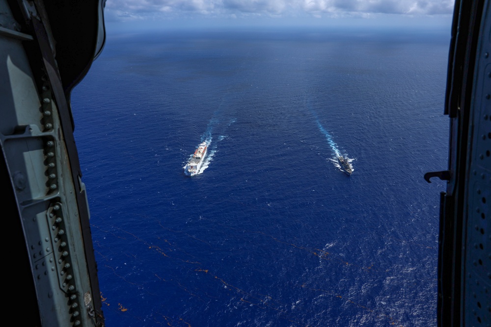 USNS Comfort and USS Cole in the Caribbean Sea