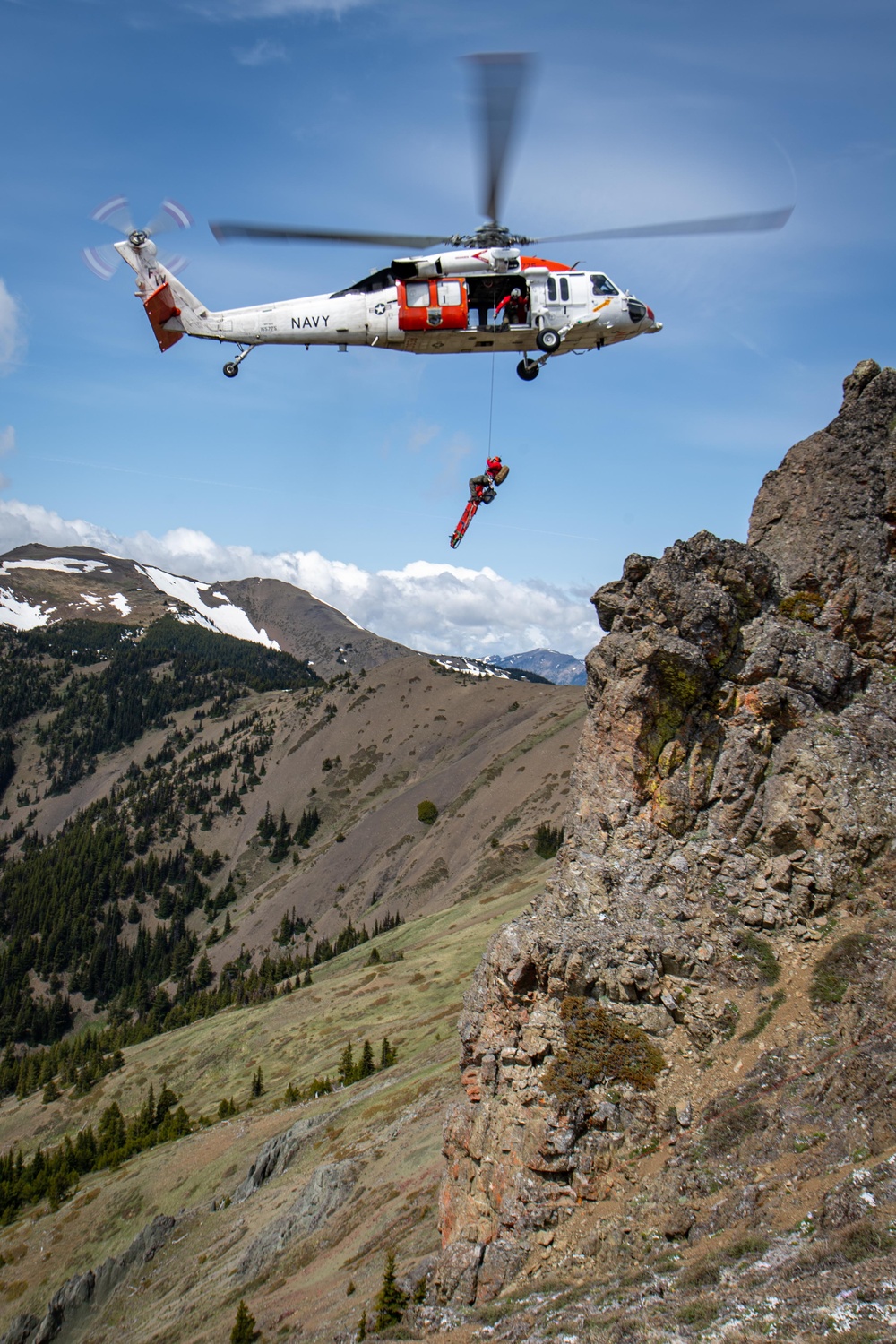 Station Search and Rescue Whidbey Island conducts a training with Jefferson County Search and Rescue