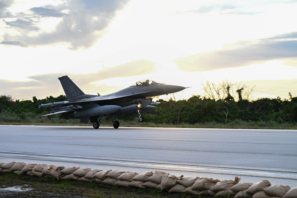 D.C. Air National Guard F-16s arrive in Guam for REFORPAC