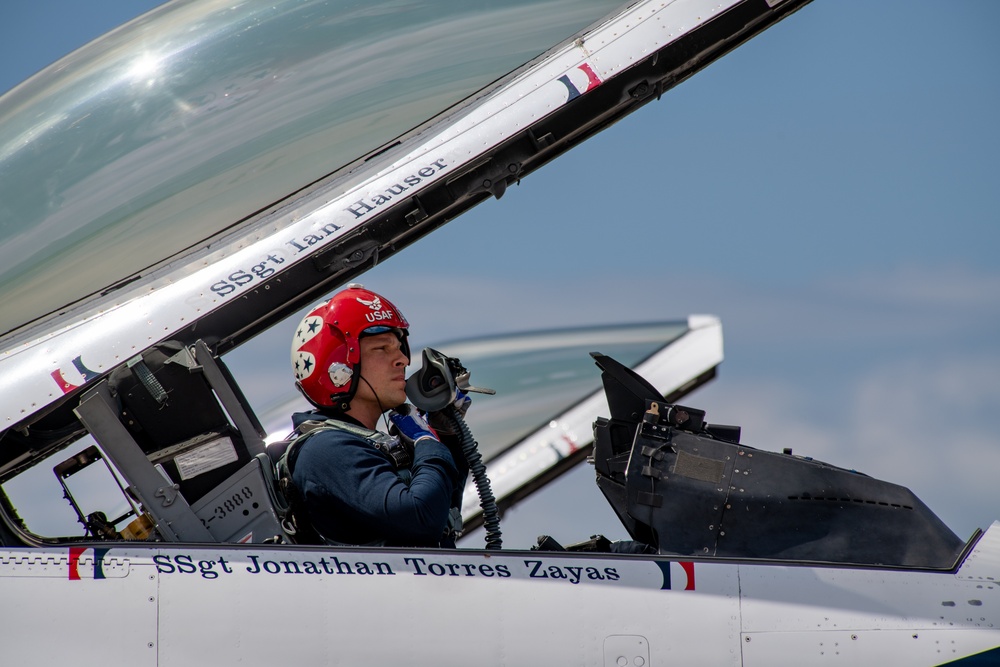 2025 Fort Wayne Air Show takes flight