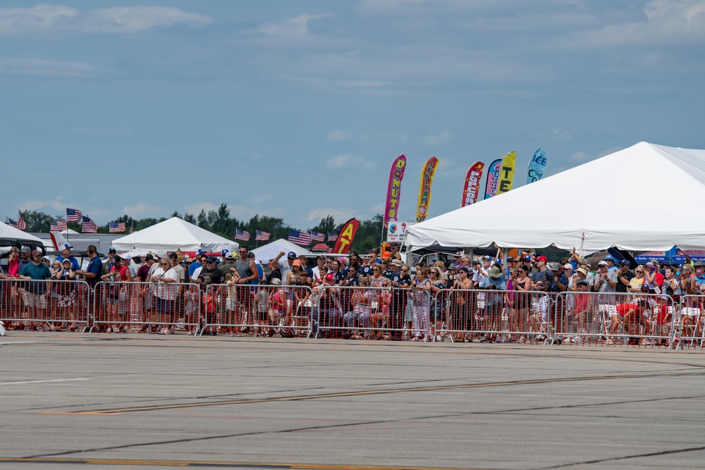 2025 Fort Wayne Air Show takes flight