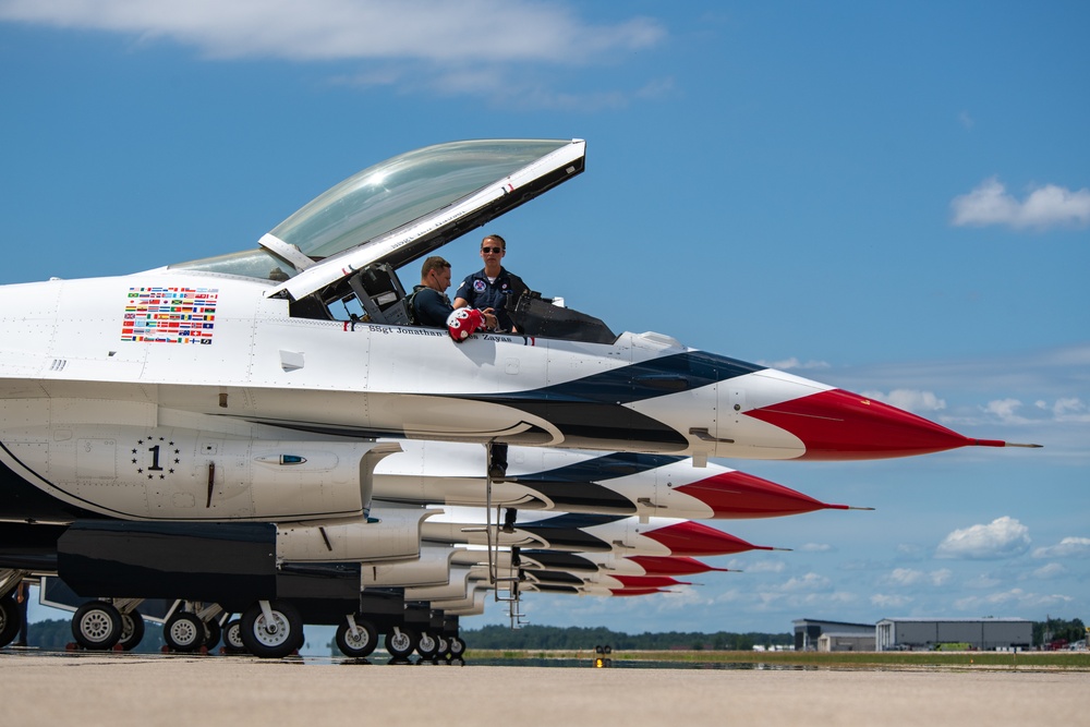 2025 Fort Wayne Air Show takes flight