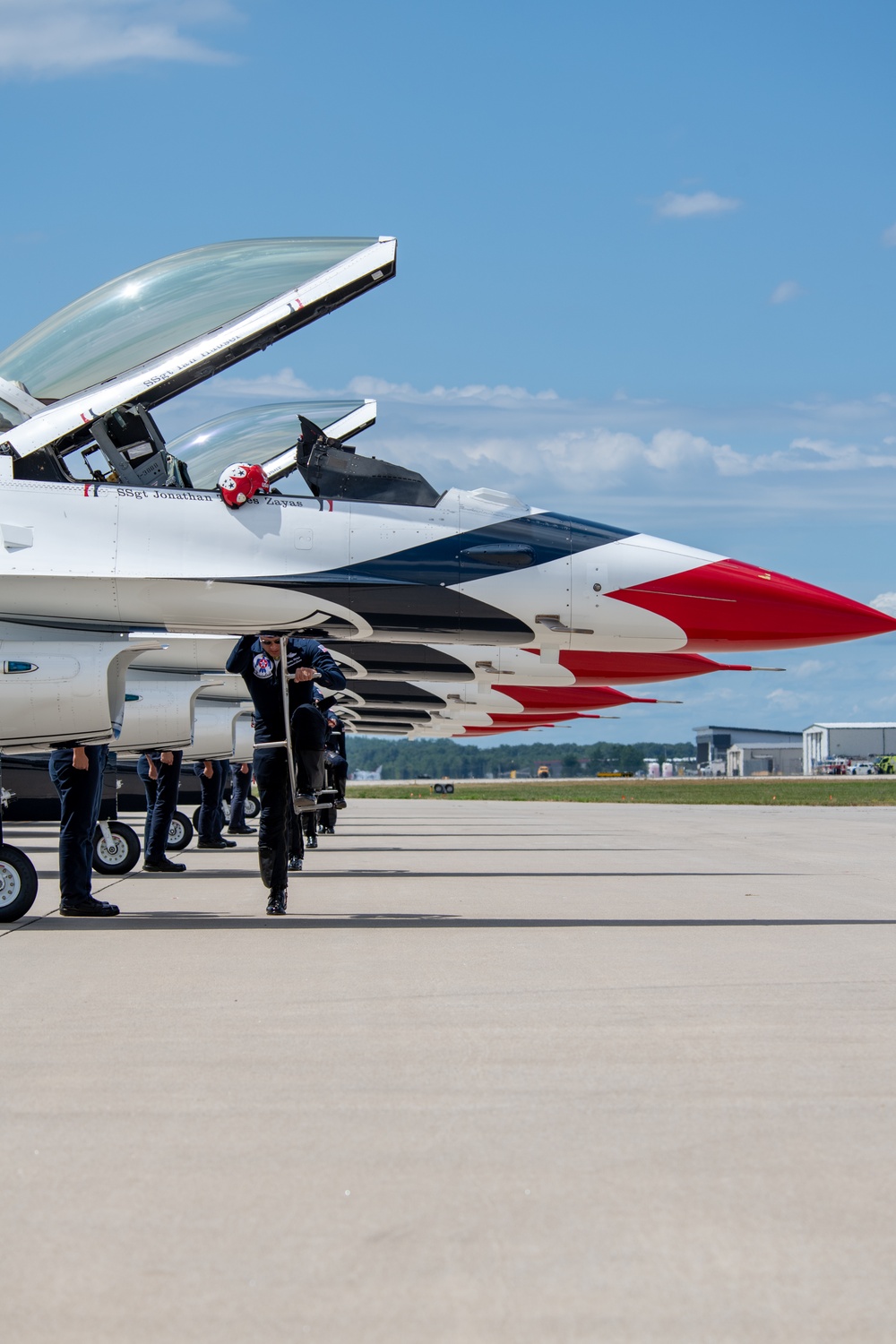 2025 Fort Wayne Air Show takes flight