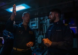 Italian Navy Liaison Officer Integrates with DESRON 2 Staff