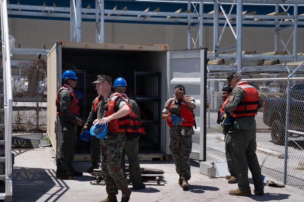 2nd Distribution Support Battalion assists 2nd AABN’s well deck rehearsal staging
