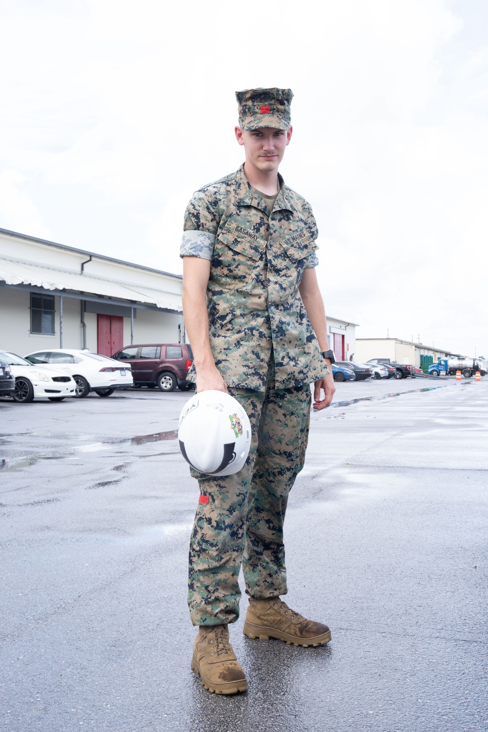 2nd Distribution Support Battalion assists 2nd AABN’s well deck rehearsal staging