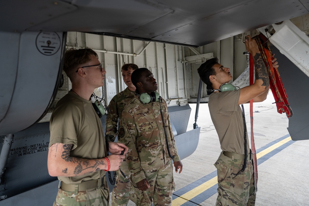 100th ARW refuels P-8 Poseidon