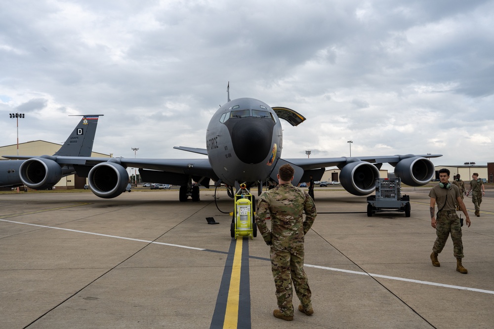 100th ARW refuels P-8 Poseidon