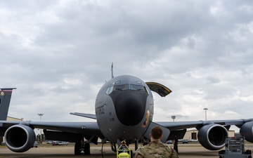 100th ARW refuels P-8 Poseidon