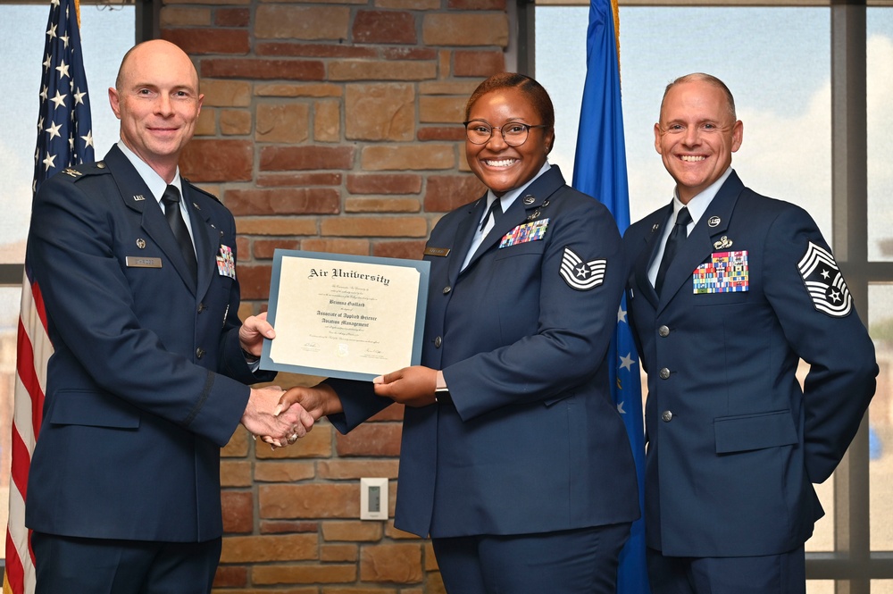 Holloman AFB hosts CCAF Graduation Ceremony 2025