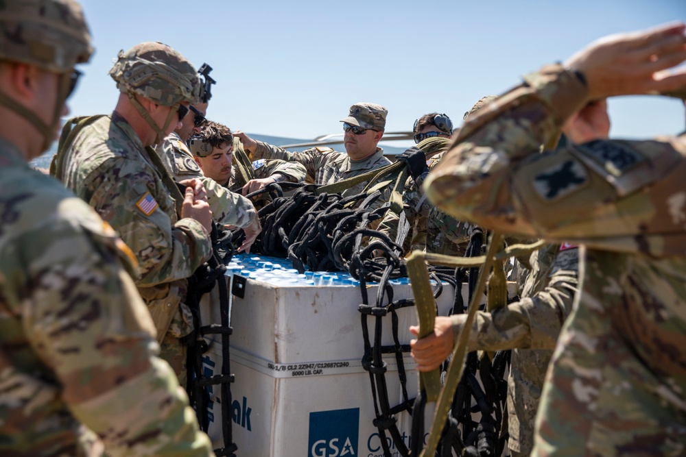 KFOR soldiers from Poland, Turkey and the U.S. Army conduct sling load training on Camp Novo Selo, Kosov