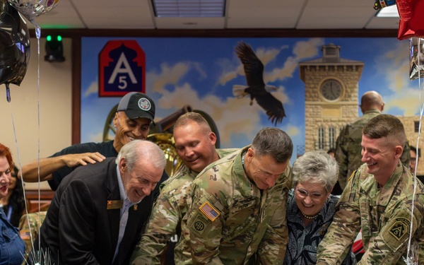 107th WO Birthday Cake Cutting