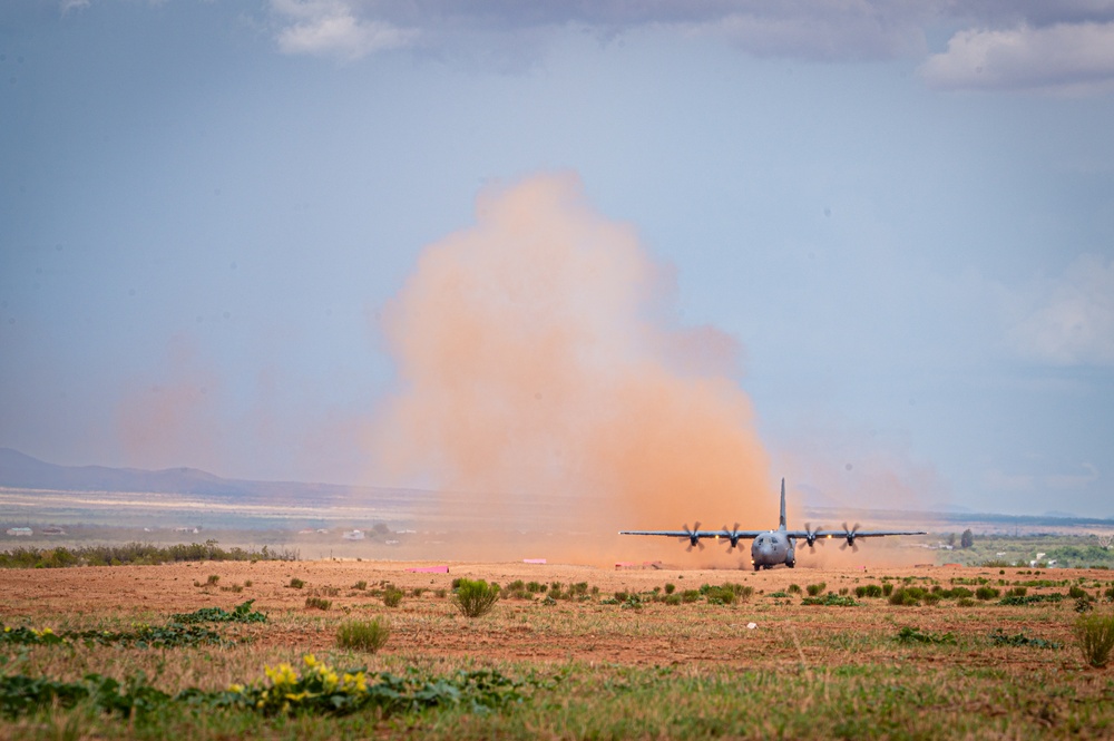 Mobility aircraft train for austere environments