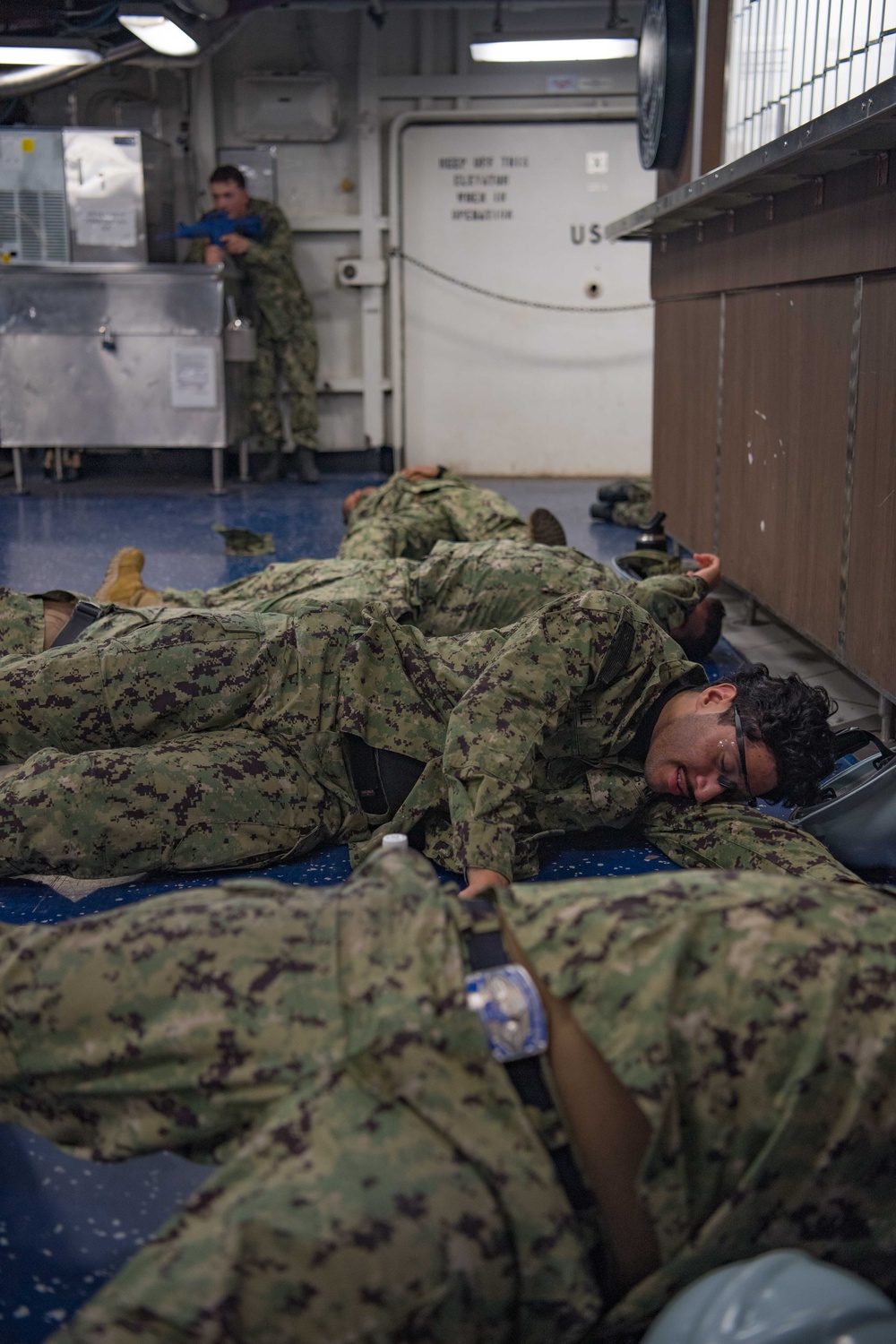 Reagan Sailors Work Together on a Mass Casualty Drill