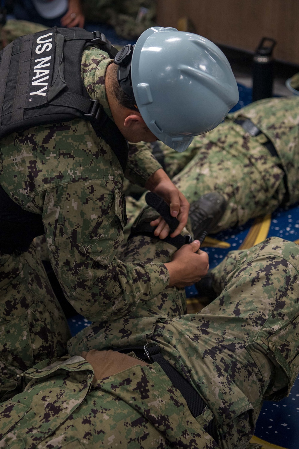 Reagan Sailors Work Together on a Mass Casualty Drill