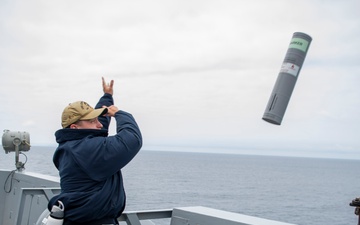 USS John P Murtha conducts ship maneuvering exercise