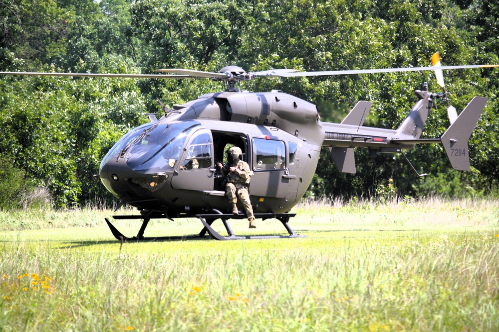 Iowa National Guard aviation troops hold training at McCoy’s Young Air Assault Strip, South Post
