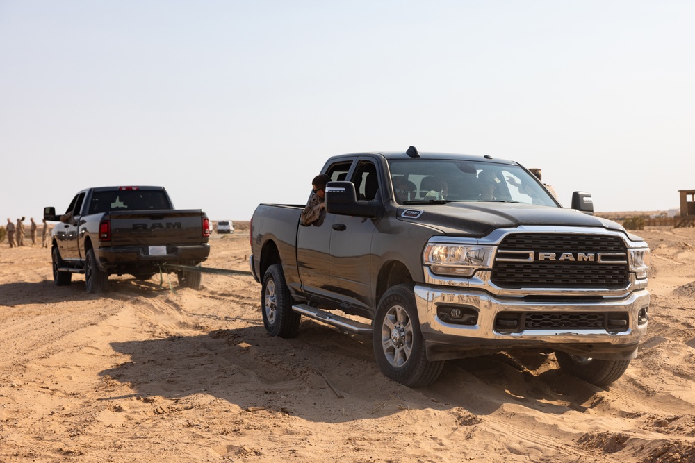 Task Force Forge conducts vehicle recovery training