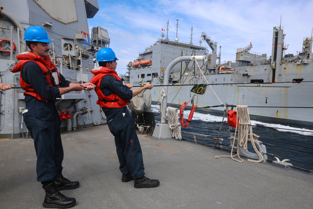 CTRSA Cole Muirhead and FC2 Alexander Nauth maintain tension on the phone and distance line