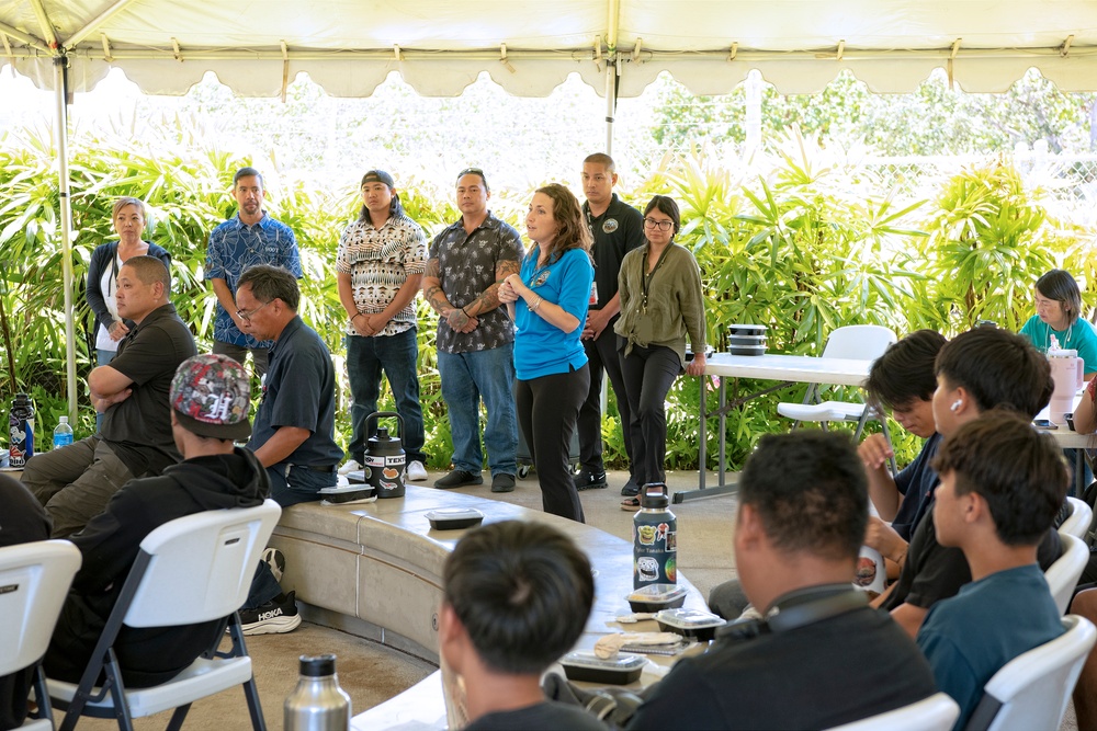 PHNSY &amp; IMF showcase trade skills to Honolulu Community College students