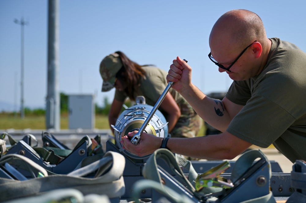 31st MUNS disassembles munitions at Thracian Star 25
