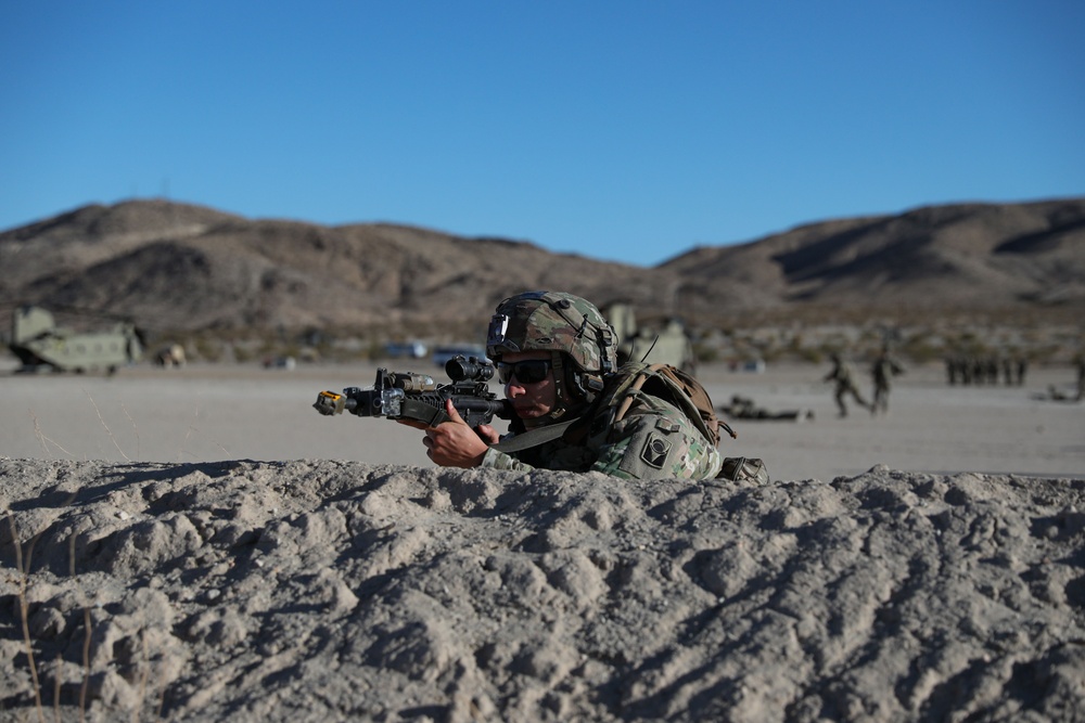 Soldiers with the FLARNG conduct cold unloading and loading training