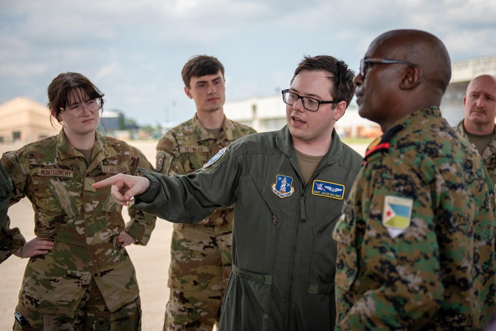 Djiboutian military visit the Kentucky Air Guard