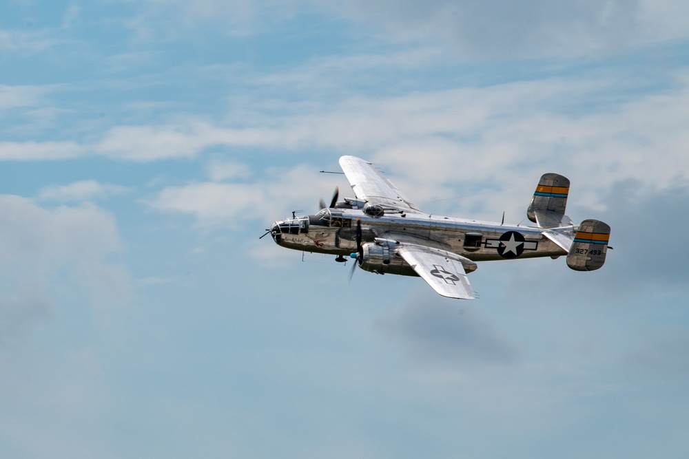 B-25 Mitchell flies over Fort Wayne