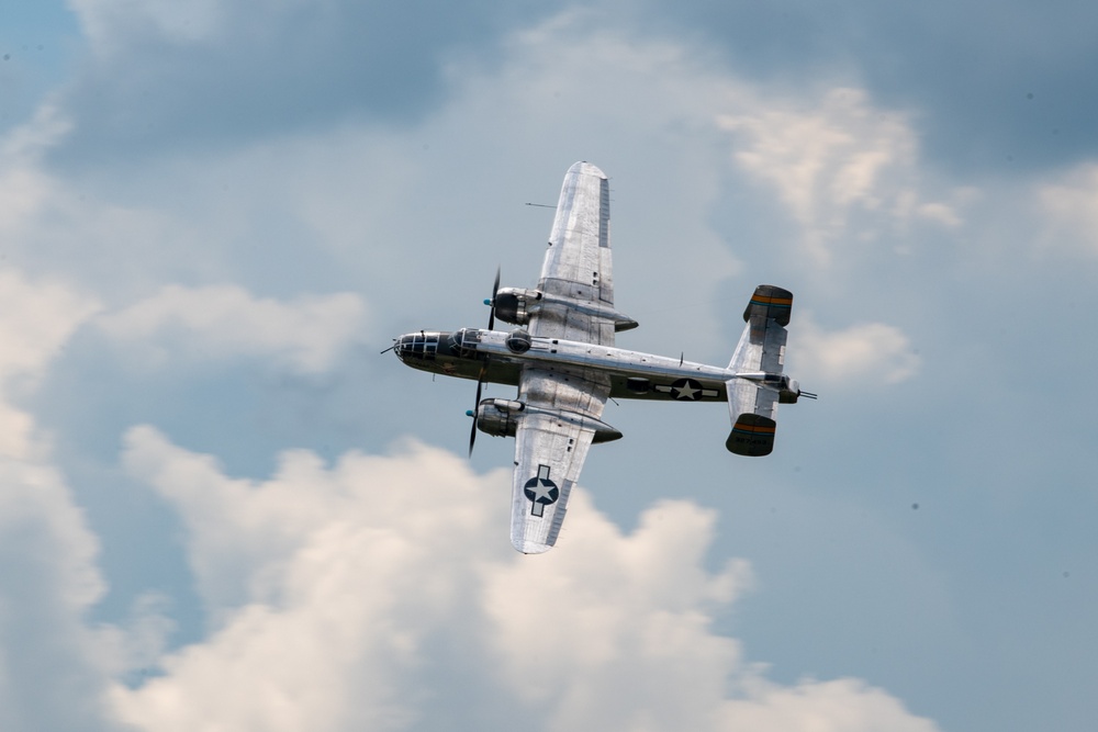 B-25 Mitchell flies over Fort Wayne