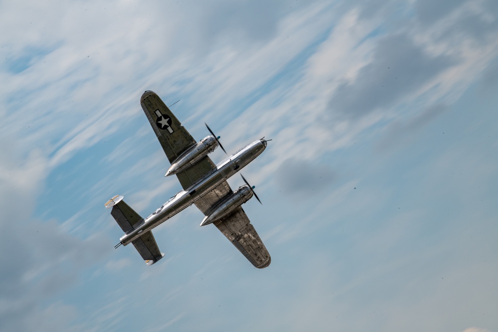 B-25 Mitchell flies over Fort Wayne
