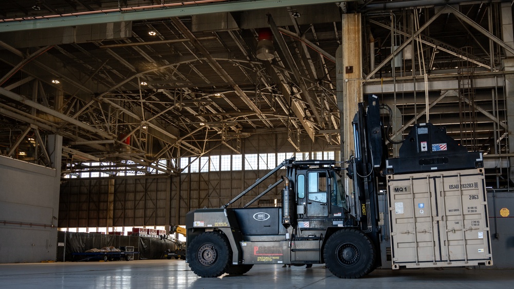 UC25 APS cargo movement