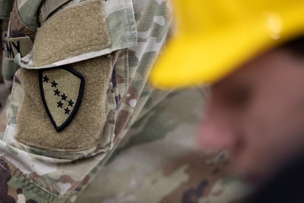 AKARNG Black Hawk maintainers conduct repairs on HH-60M