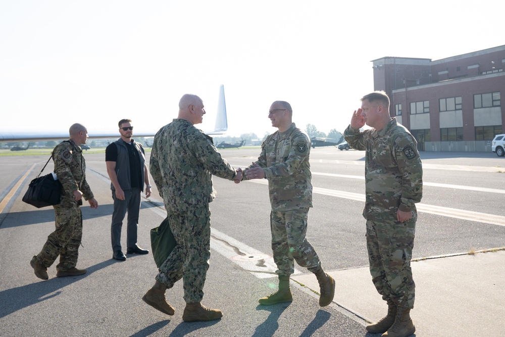 Joint Chiefs of Staff Vice Chair visits with Fort Knox leaders