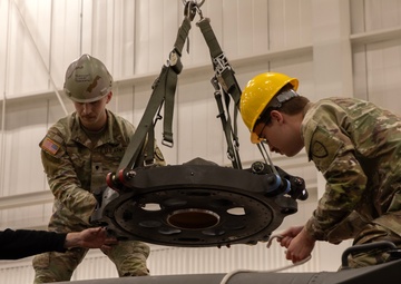 AKARNG Black Hawk maintainers conduct repairs on HH-60M