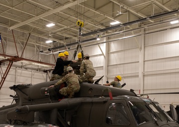 AKARNG Black Hawk maintainers conduct repairs on HH-60M