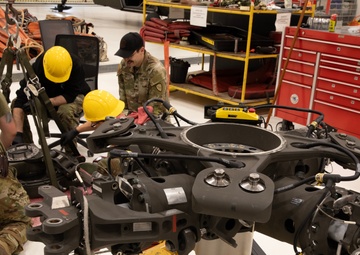 AKARNG Black Hawk maintainers conduct repairs on HH-60M