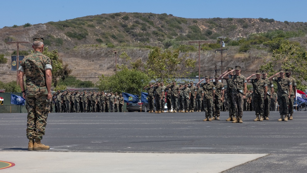 5th Marines holds change of command ceremony