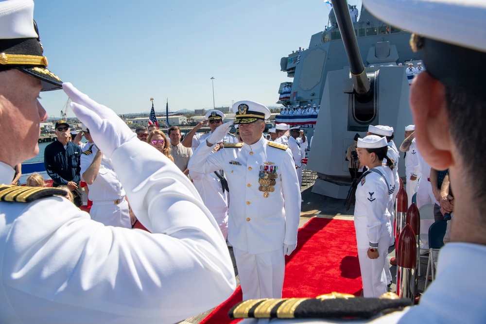 USS Spruance (DDG 111) Changes Command