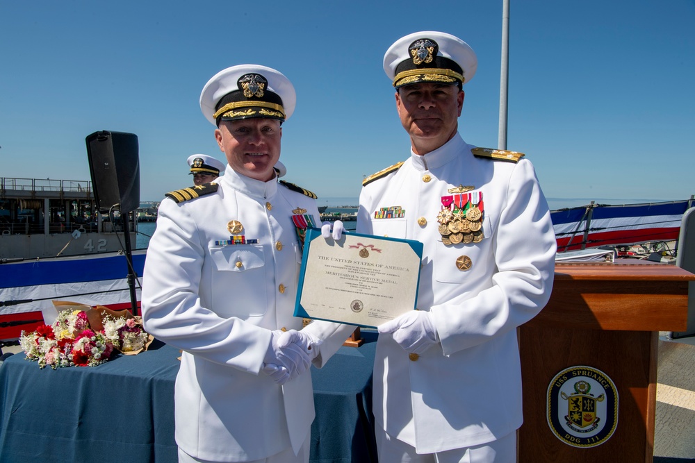USS Spruance (DDG 111) Changes Command