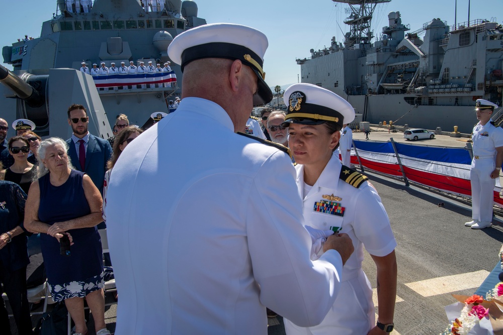 USS Spruance (DDG 111) Changes Command