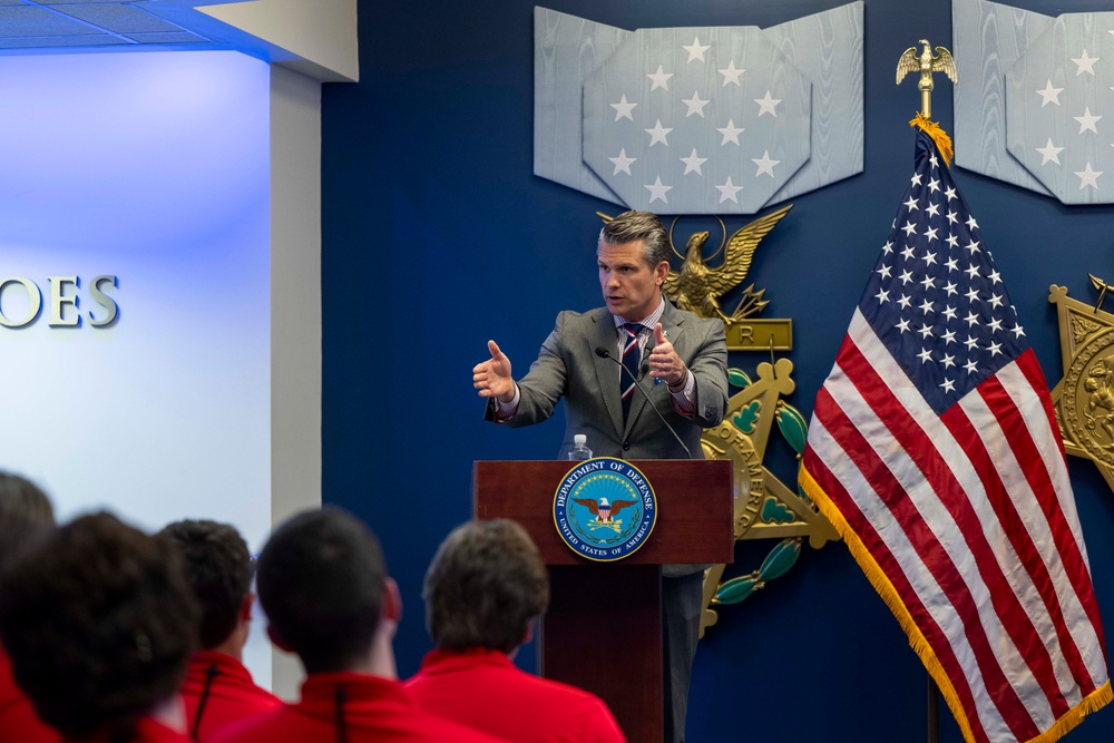 SD Hegseth Speaks to Boys Nation Students