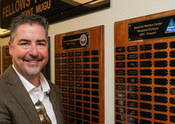 NAWCWD inducts 18 into Fellows Program