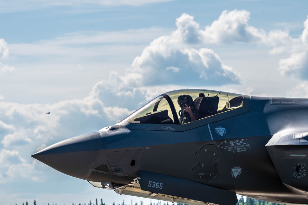 Red Flag-Alaska 25-3 flexes joint force readiness