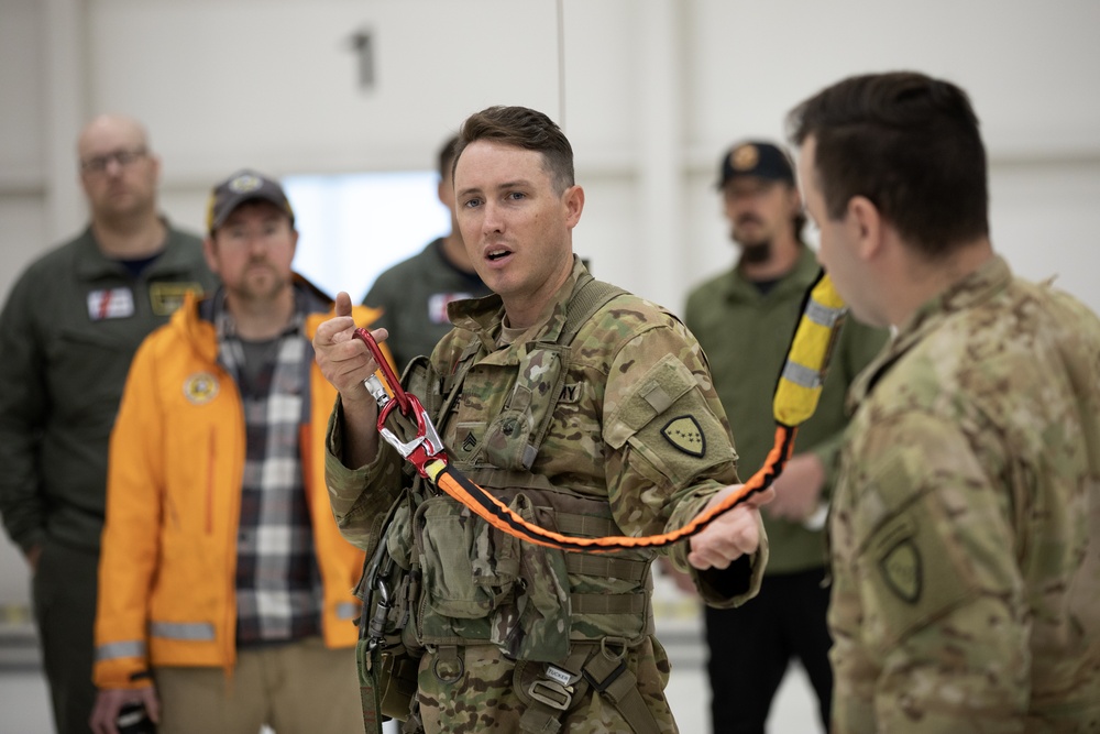 Alaska Army National Guard Black Hawk aviators host mission partners for multi-agency hoist symposium