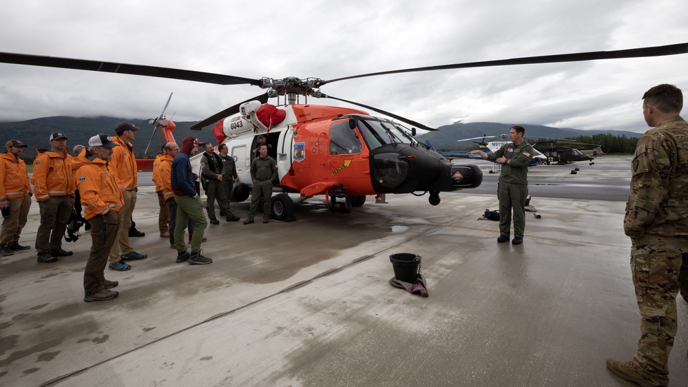 Alaska Army National Guard Black Hawk aviators host mission partners for multi-agency hoist symposium