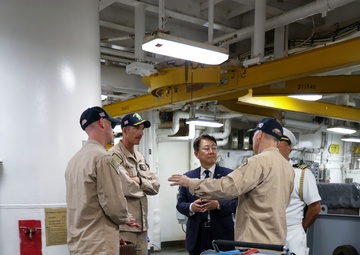 Republic of Korea ambassador to Fiji tours USS Frank Cable (AS 40)