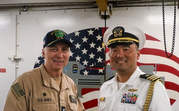 Republic of Korea ambassador to Fiji tours USS Frank Cable (AS 40)