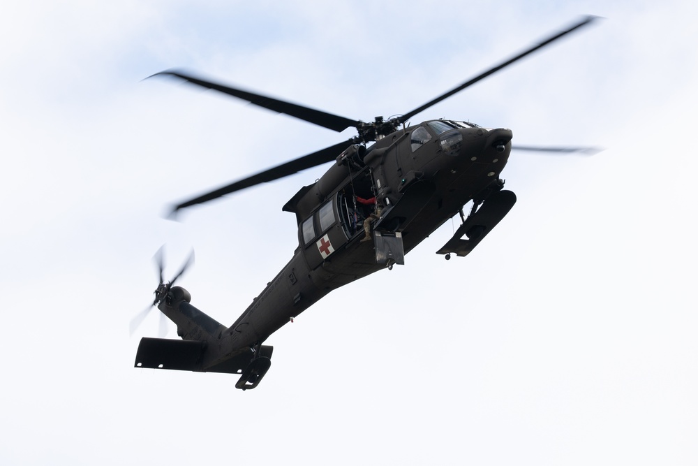 Alaska Army National Guard Black Hawk aviators host mission partners for multi-agency hoist symposium